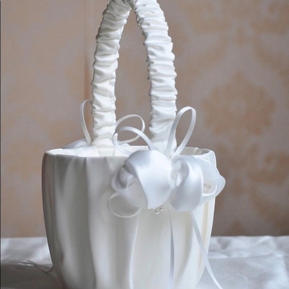 Ivory Satin Flower Girl Basket & Pillow Set - Picture 6 of 8